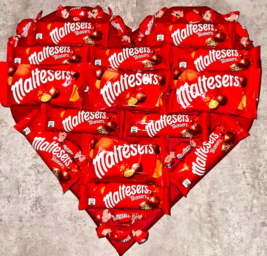 EXTRA LARGE Heart Chocolate Platter Malteser  Truffles  Bouquet Gift Sweet Birthday Valentine’s  Mother’s Father’s Day  Christmas Hamper