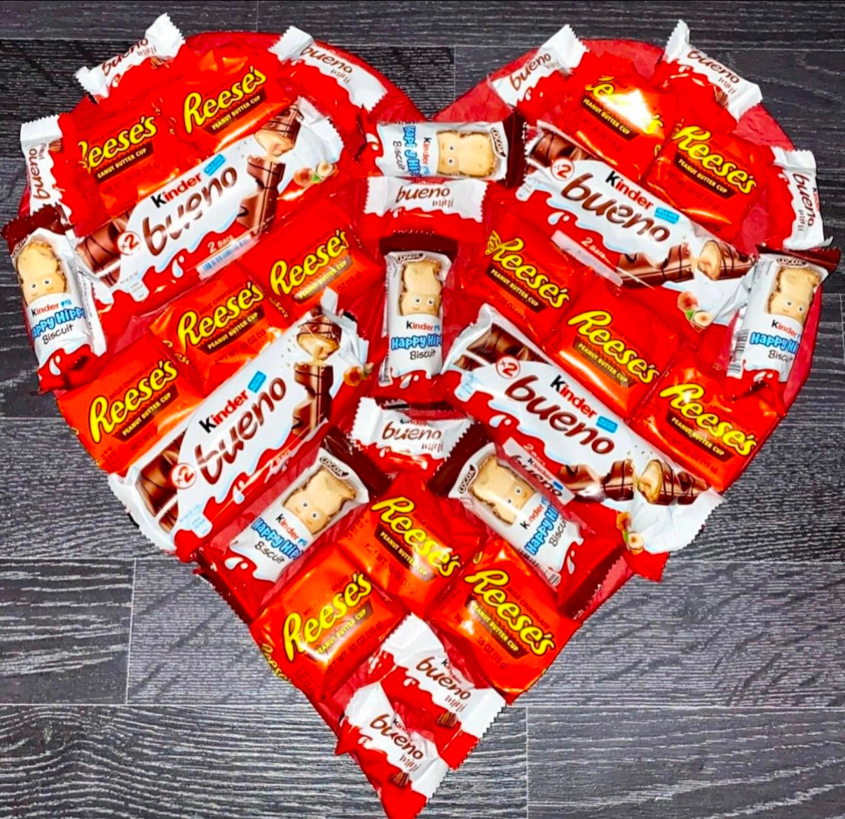 EXTRA LARGE Heart Chocolate Platter Kinder Reeses Bouquet Gift Sweet Birthday Valentine’s  Mother Father’s Day Dad Grandad Christmas Hamper